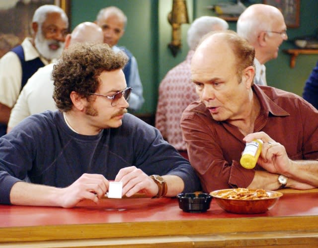 THAT ’70s SHOW, aka THAT 70S SHOW, Danny Masterson, Kurtwood Smith, ‘Shear Heart Attack’, (Season 8, aired May 11, 2006), 1998-2006, photo: Michael Yarish / TM and Copyright © 20th Century Fox Film Corp. All rights reserved, Courtesy: Everett Collection.