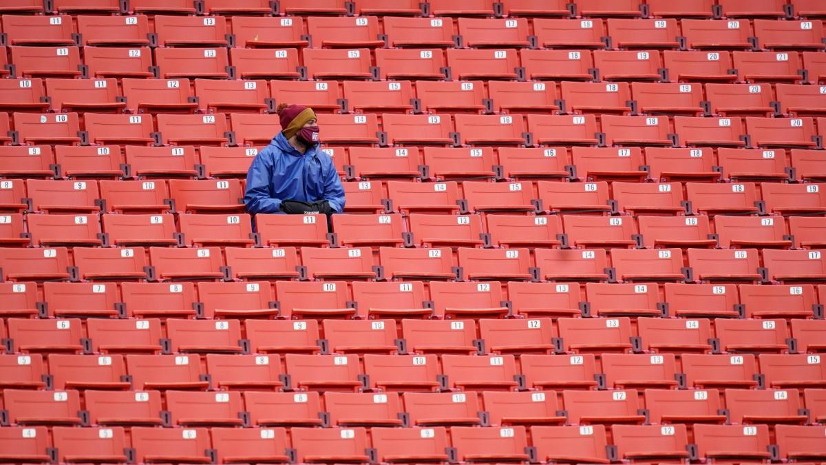 Reason 1,446,954 to Blow It Up: FedEx Field Has The Fewest Number Of Bars  Within A Mile Of Any Stadium In The NFL