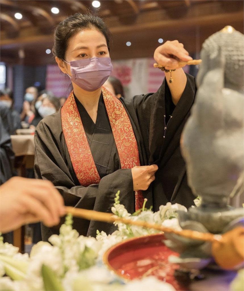 方文琳「同框前夫于冠華嫩妻」！好友陳美鳳臉書幫忙「讚聲」