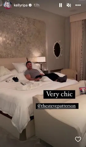 Kelly Ripa/instagram Kelly Ripa shares a glimpse of her and Consuelos' bedroom