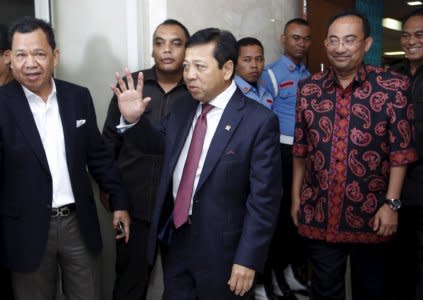 FILE PHOTO: The speaker of Indonesia's parliament , Setya Novanto, leaves an ethics panel hearing in Jakarta, Indonesia in this  picture taken December 7, 2015. REUTERS/Garry Lotulung