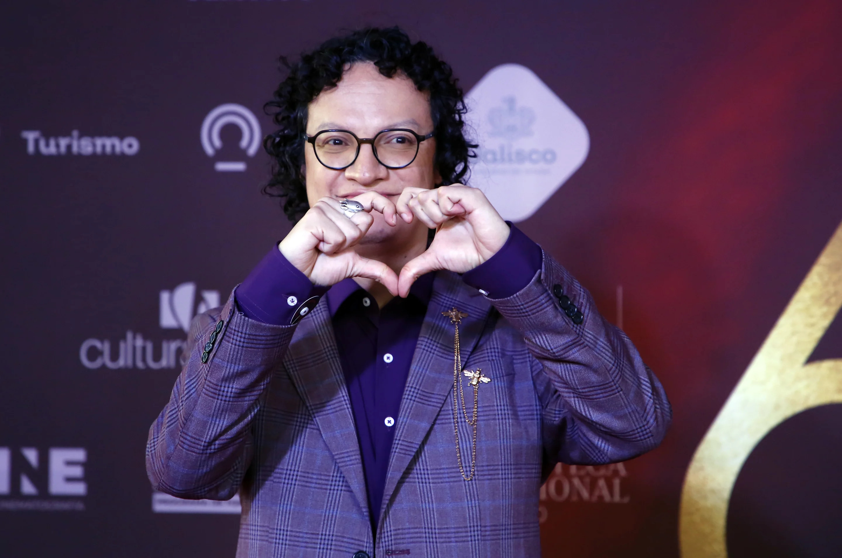 GUADALAJARA, MEXICO - SEPTEMBER 7: Kike Vázquez poses for photo during a Red Carpet of Ariel Awards 2024 at Teatro Diana on September 7, 2024 in Guadalajara, Mexico. (Photo by Medios y Media/Getty Images)