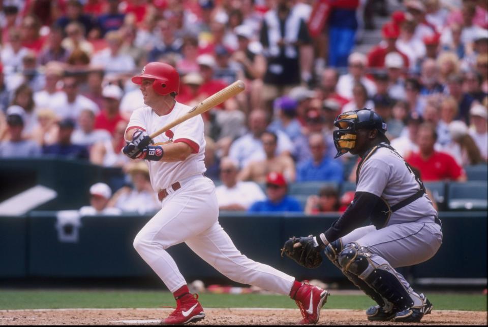 11 Jul 1998: Catcher Tom Pagnozzi #19 of the St. Louis Cardinals in action during a game against the Houston Astros at Busch Stadium in St. Louis, Missouri. The Cardinals defeated the Astros 4-3. Mandatory Credit: Stephen Dunn /Allsport