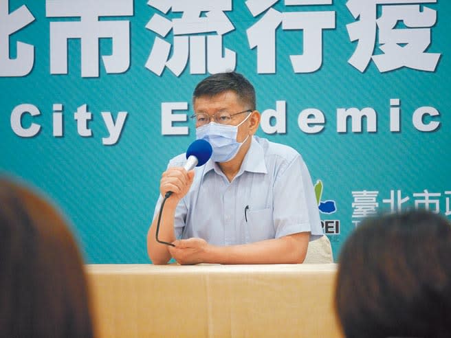 台北市長柯文哲6日表示，要求錢櫃董事長練台生負起企業社會責任，關心品牌就要配合調查。（張穎齊攝）