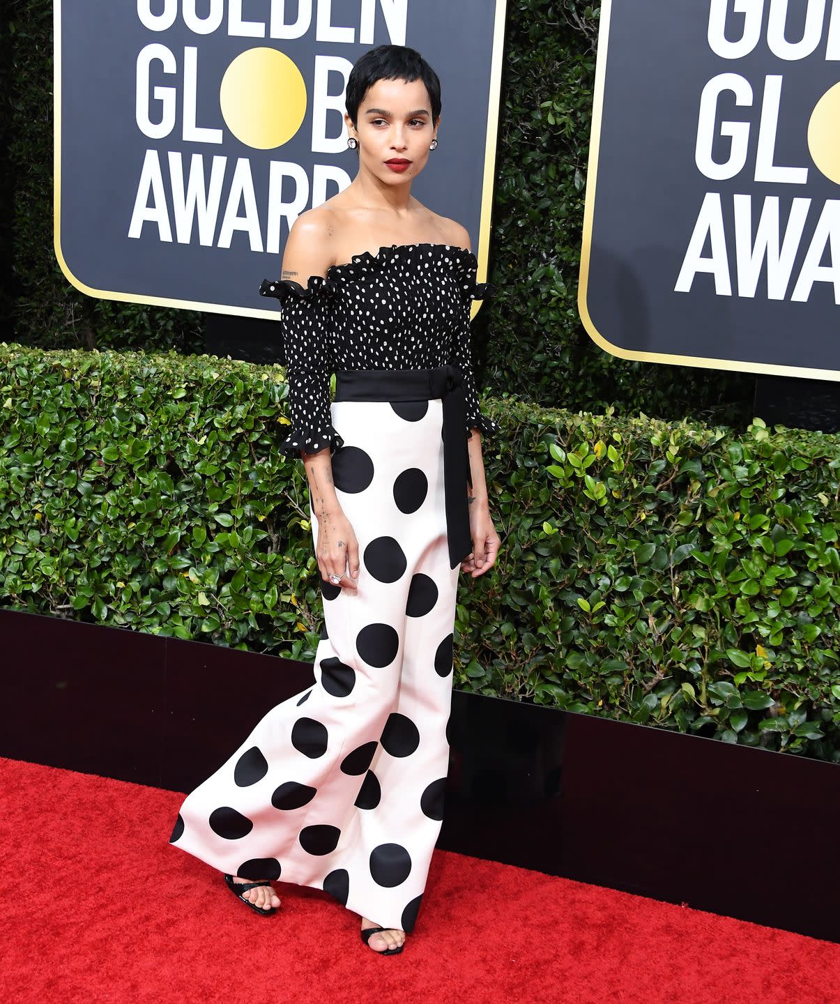 beverly hills, california january 05 zoe kravitz arrives at the 77th annual golden globe awards attends the 77th annual golden globe awards at the beverly hilton hotel on january 05, 2020 in beverly hills, california photo by steve granitzwireimage