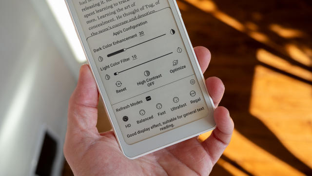 Onyx BOOX Palma eReader Review: Boldly Going Where No eReader Has Gone  Before - Yanko Design