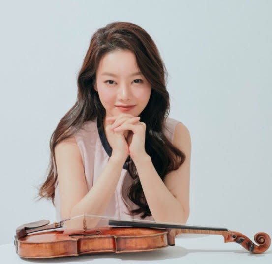 Violinist Bomsori Kim performs as a guest soloist with the Sarasota Orchestra.