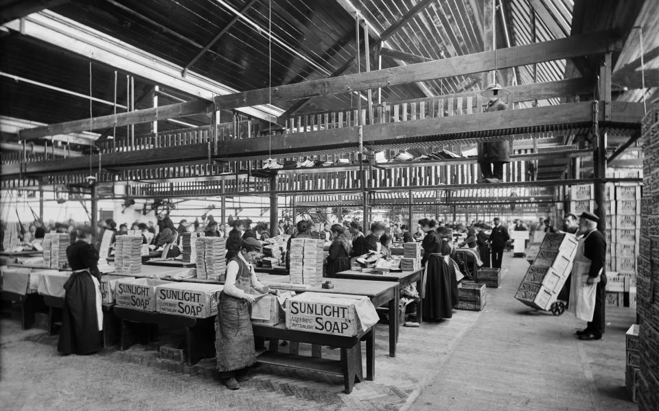 Workers packing soap boxes at the Lever Brothers Sunlight Soap Works