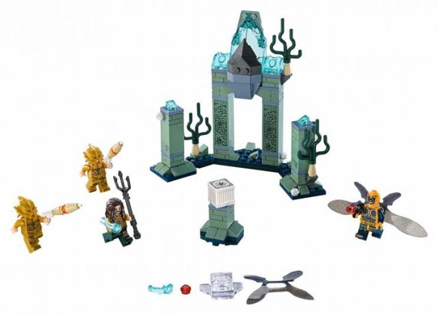 Justice League' LEGO sets showcase Batman's new vehicles, Steppenwolf,  Parademons, and more