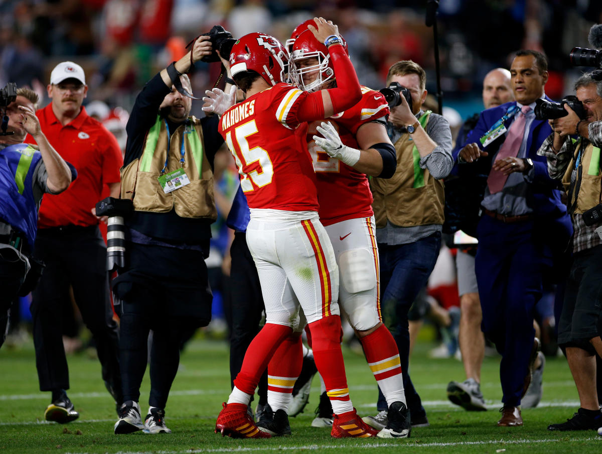 Chiefs OL coach to face son who plays for Houston Texas