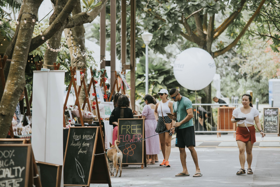 Bring your furkids to Sentosa Festive Market as there will be some special programmes by Dogs Singapore. (PHOTO: Sentosa Festive Market)