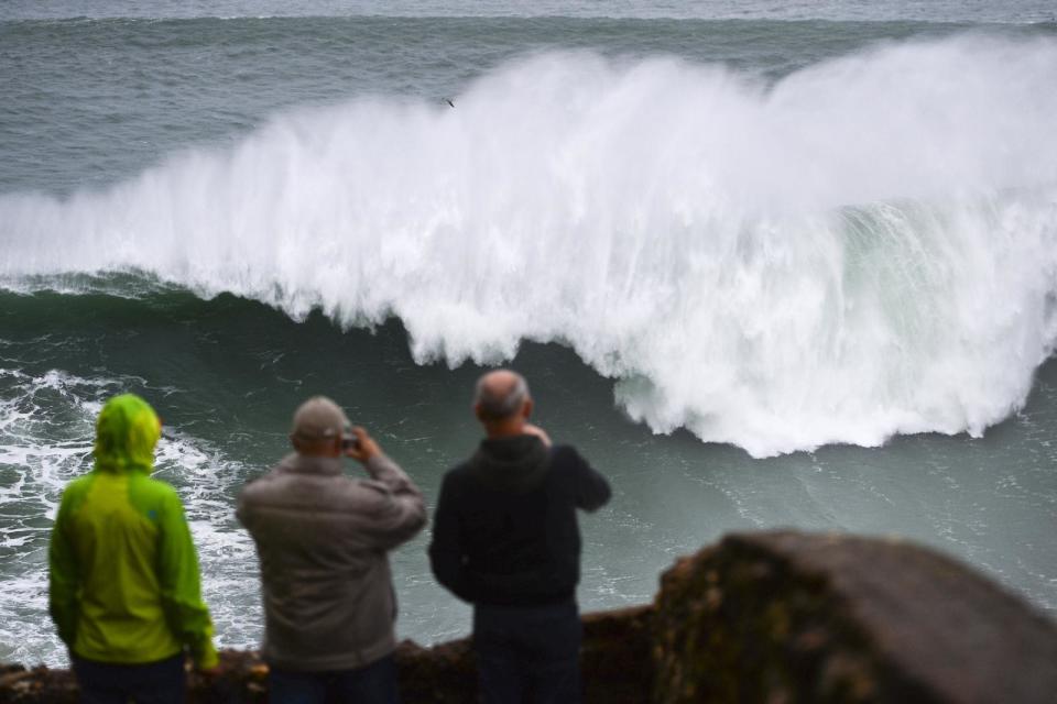 Gefährliche Welle: Surfen vor Nazaré