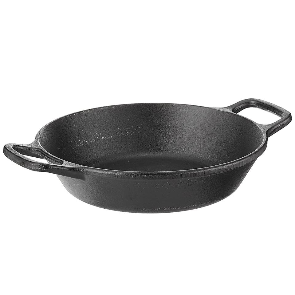 Lodge Cast Iron Round Pan, 8 in, Black