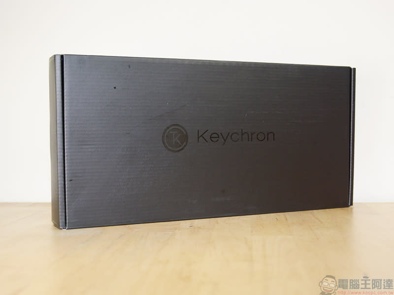 Keychron K2雙模精簡機械式鍵盤 開箱 動手玩，質感鋁合金邊框好帶又好打