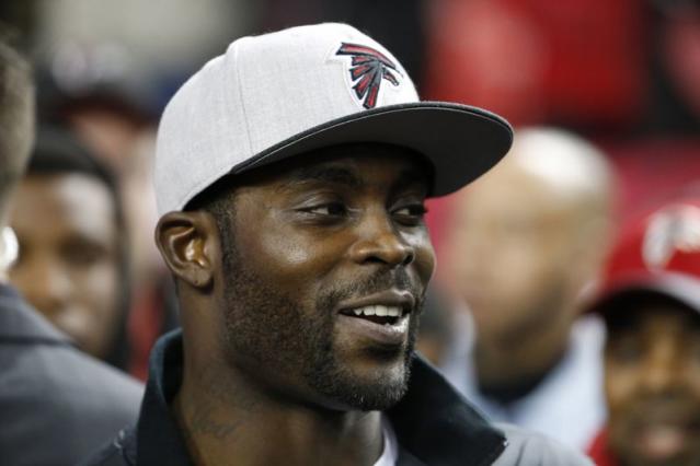 Michael Vick comes out of retirement - Will join Terrell Owens in the  Fan-Controlled-Football League