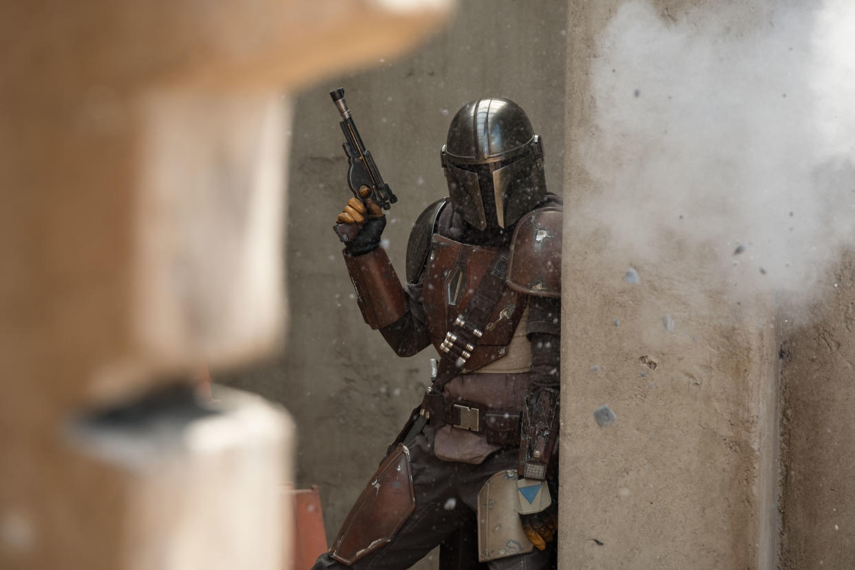 The Mandalorian (Pedro Pascal) in Lucasfilmâs THE MANDALORIAN.