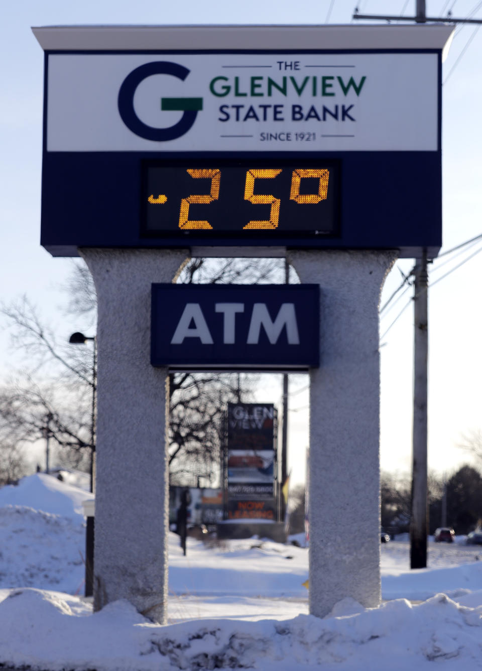 A sign shows the current outdoor temperature in Glenview, Ill., Jan. 30, 2019. (Photo: Nam Y. Huh/AP)