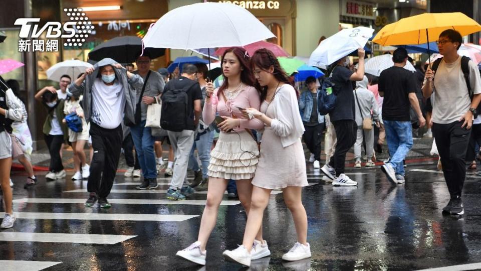 今水氣增多，中北部有局部零星短暫雨。（圖／胡瑞麒攝）