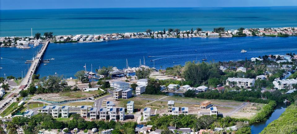 Aerial view of Hunter's Point development 