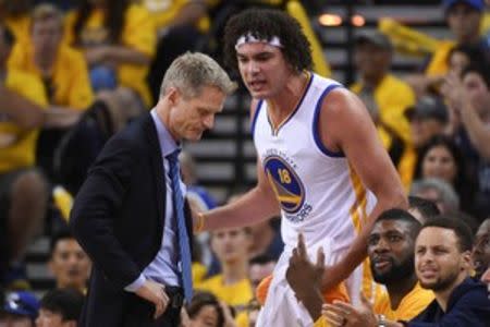 May 1, 2016; Oakland, CA, USA; Golden State Warriors forward Anderson Varejao (18) reacts towards head coach Steve Kerr (left) after being ejected from the game for receiving two technical fouls during the third quarter in game one of the second round of the NBA Playoffs against the Portland Trail Blazers at Oracle Arena. Kyle Terada-USA TODAY Sports