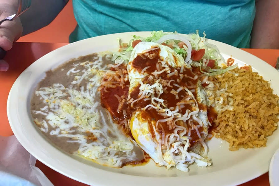 <b>Photo: kenneth m./<a href="https://yelp.com/biz_photos/jalisco-cafe-el-paso?utm_campaign=b44d0eab-ef05-48d2-a5ef-afe33ba695a7%2C101477b5-18ed-401e-bce4-bbf1ee7f7f89&utm_medium=81024472-a80c-4266-a0e5-a3bf8775daa7" rel="nofollow noopener" target="_blank" data-ylk="slk:Yelp;elm:context_link;itc:0;sec:content-canvas" class="link ">Yelp</a></b>