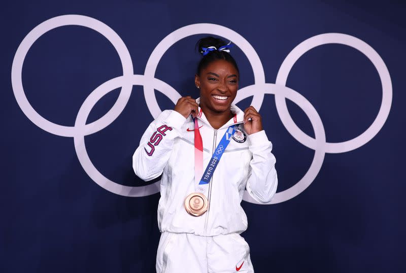 Gymnastics - Artistic - Women's Beam - Medal Ceremony