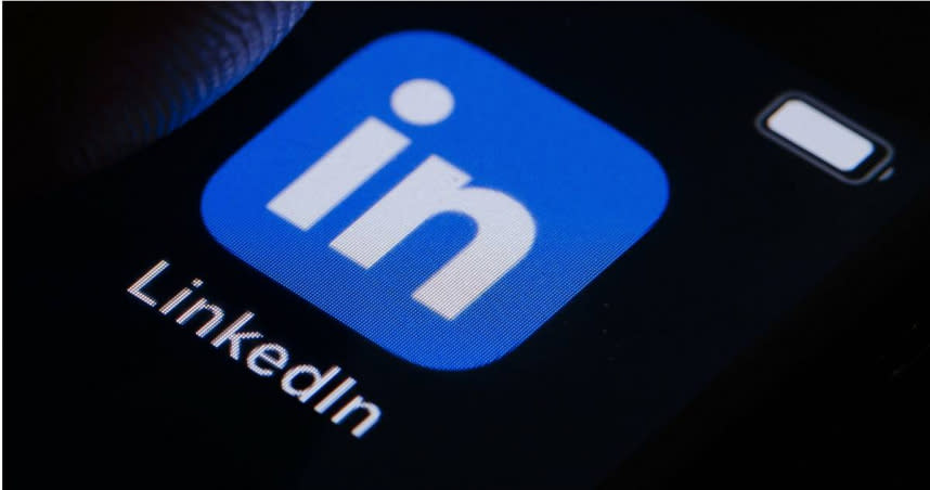 微軟旗下全球最大的求職社群平台「領英」（LinkedIn）即將退出耕耘近10年的中國市場。（圖／達志／美聯社）