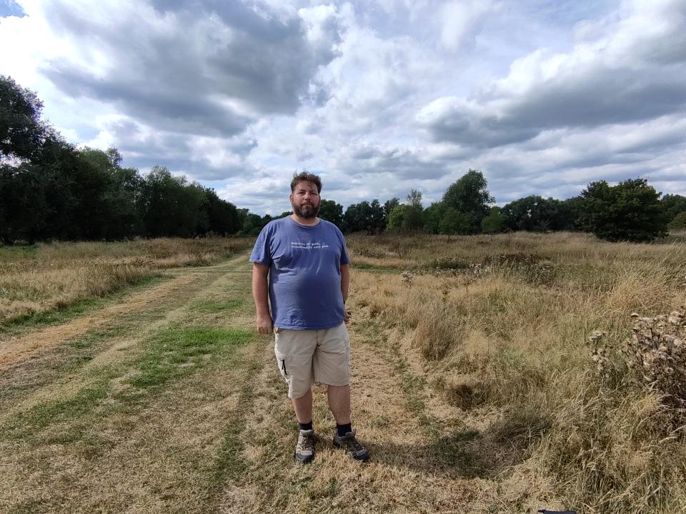 Hover Air X1 Sample images with Adam Juniper in a field