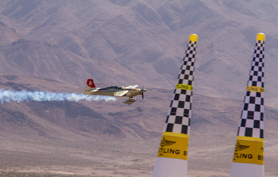 Acción del RedBull Air Race. Foto: Hector Sandoval / Sandoval Media