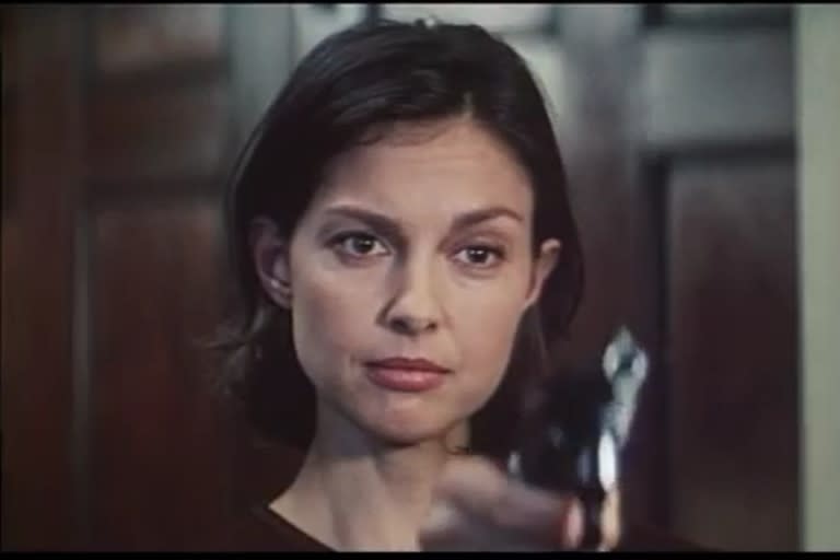 Ashley Judd protagonizó la película que se estrenó en 1999