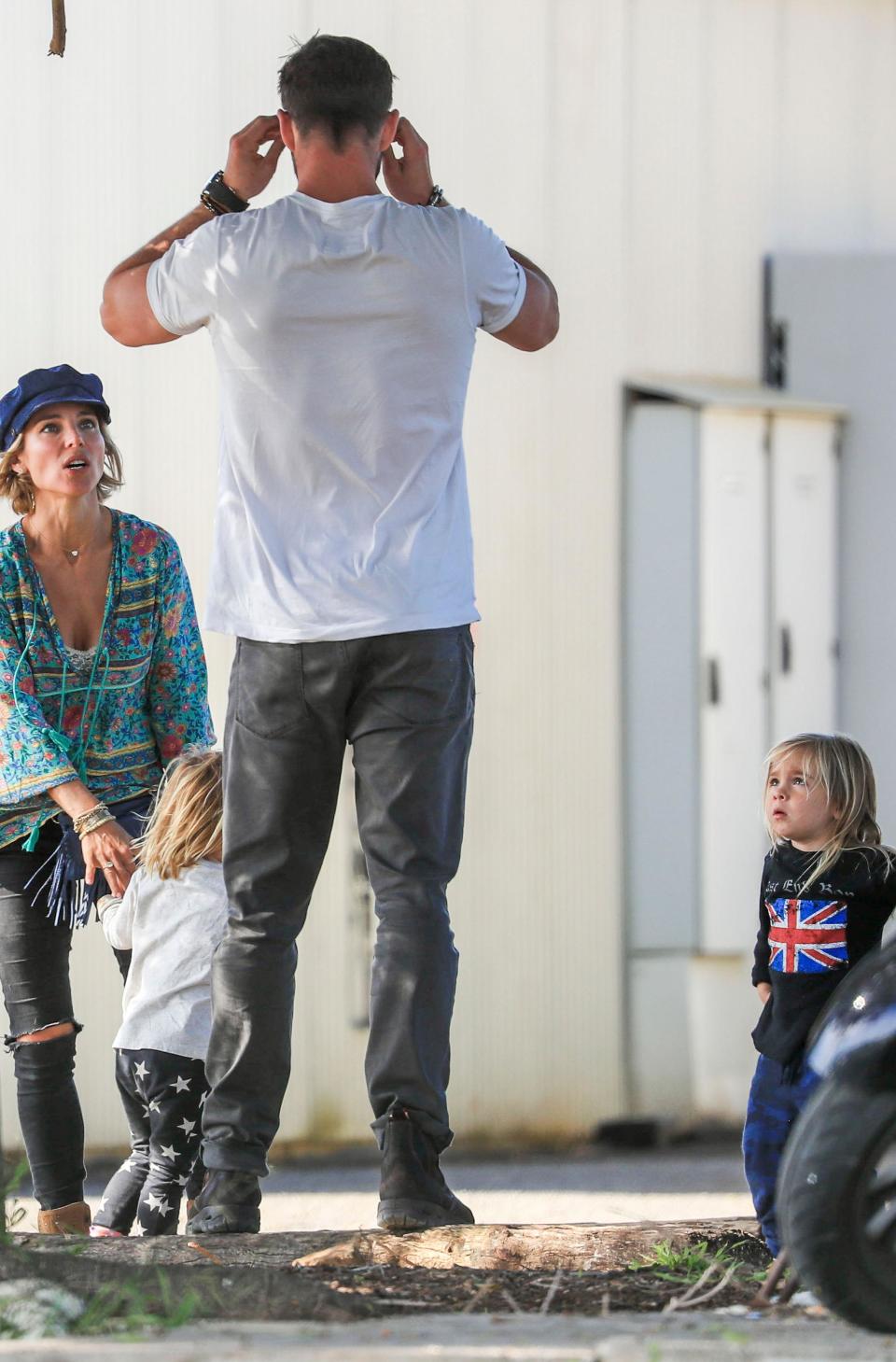 Elsa Pataky and hunky husband Chris Hemsworth enjoyed a day out with their twin sons, Sacha and Tristan.