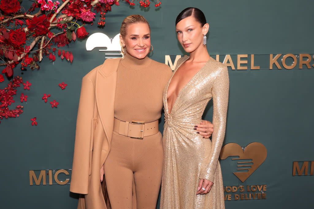 new york, new york   october 17 yolanda hadid and bella hadid attend the 16th annual gods love we deliver golden heart awards at the glasshouse on october 17, 2022 in new york city photo by taylor hillwireimage