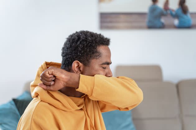 Dry coughs are a sign. (Photo: ti-ja via Getty Images)