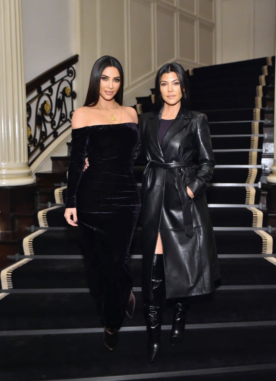  Kim Kardashian and Kourtney Kardashian attend VIOLET GREY x Victoria Beckham Beauty LA Dinner hosted by Lynda Resnick and Cassandra Grey at a Private Residence on November 20, 2019 in Beverly Hills, California.