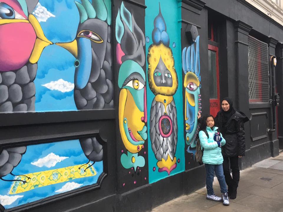 Spitalfields, especially around Brick Lane, is fun to explore as it’s a neighbourhood that has been infused with creativity, such as seen on the walls here. (Photo: Zurien Onn)