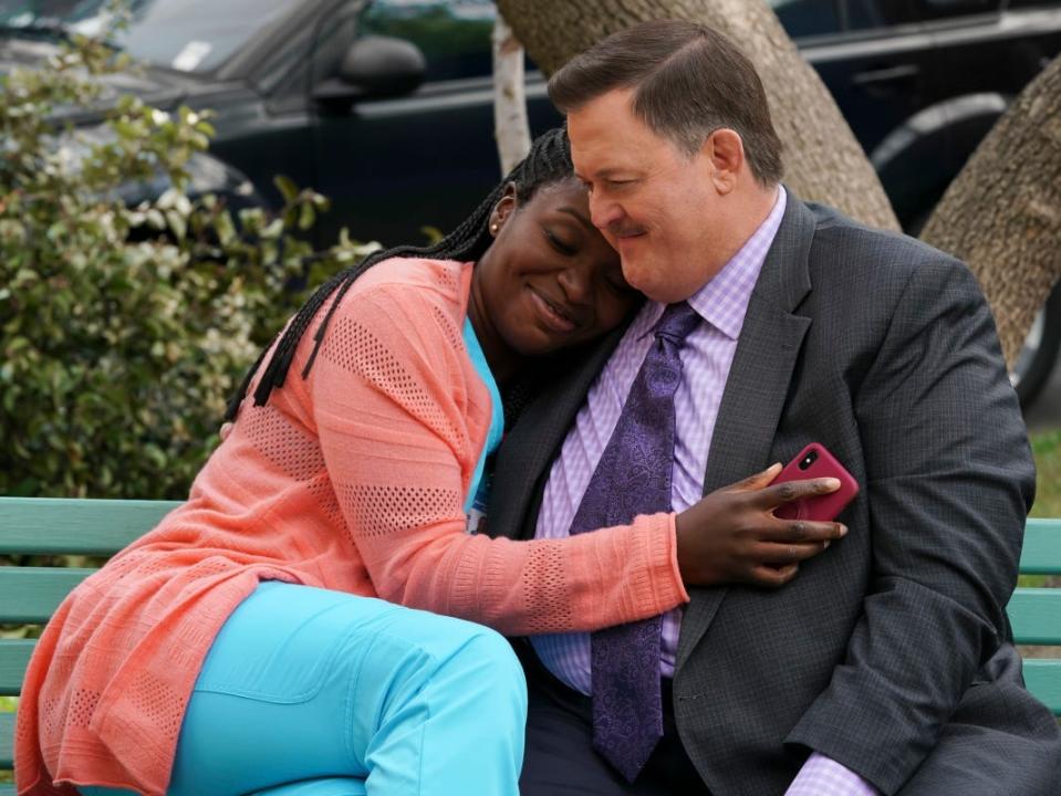 Folake Olowofoyeku as Abishola and Billy Gardell as Bob on "Bob Hearts Abishola"