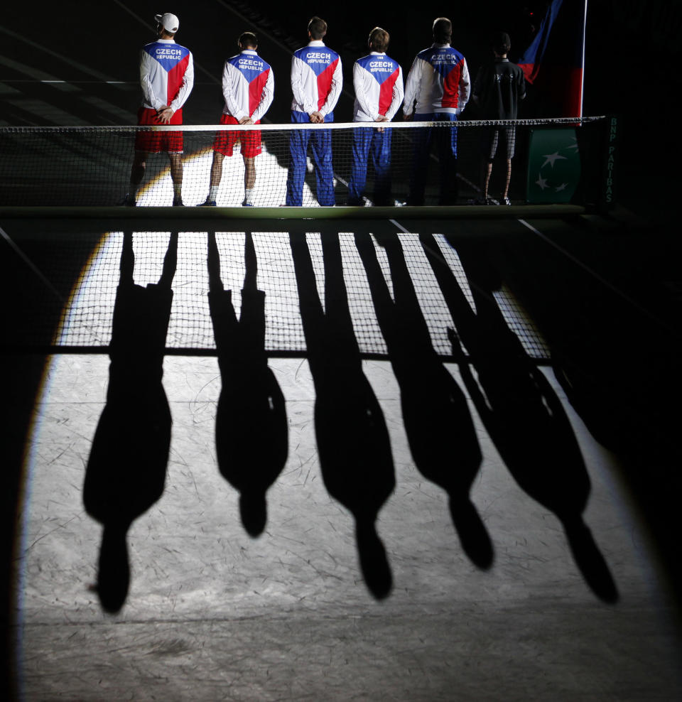 Members of Czech team arrive before their Davis Cup tennis tournament doubles final match against Spain in Prague November 17, 2012. REUTERS/David W Cerny (CZECH REPUBLIC - Tags: SPORT TENNIS)