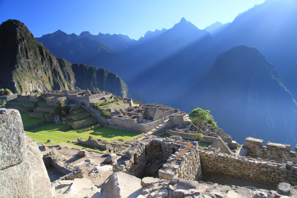 Early birds – See the sunrise Machu Picchu