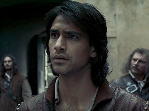 Luke Pasqualino the museketers