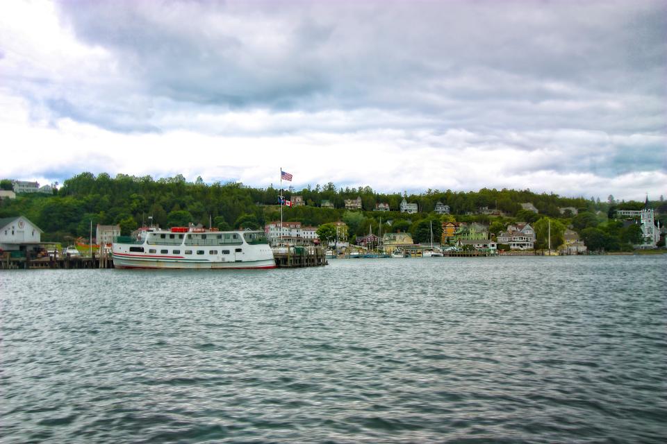 <h1 class="title">Mackinac Island-View</h1><cite class="credit">Photo: Getty Images</cite>