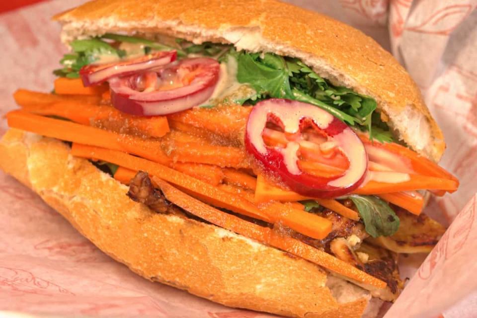 bánh mì la torta vietnamita