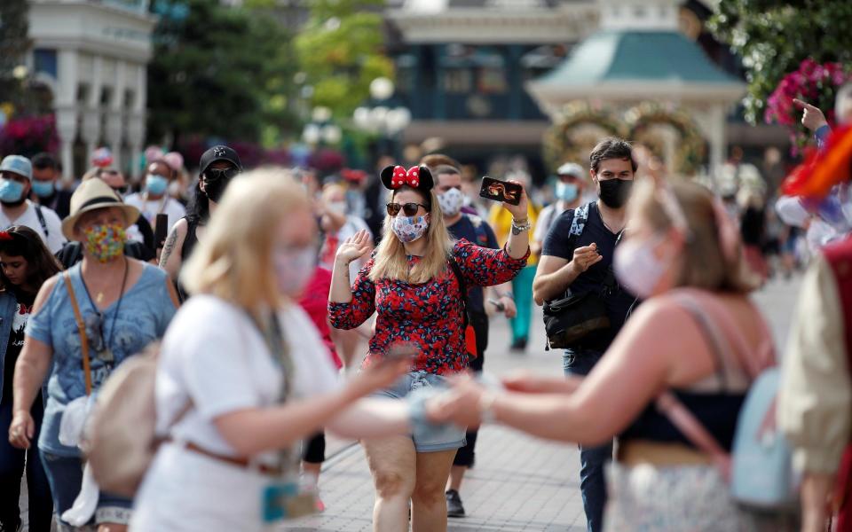 Visitors to Disneyland Paris must wear masks - Reuters