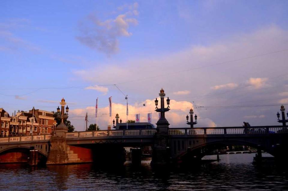 Travel Amsterdam Canals