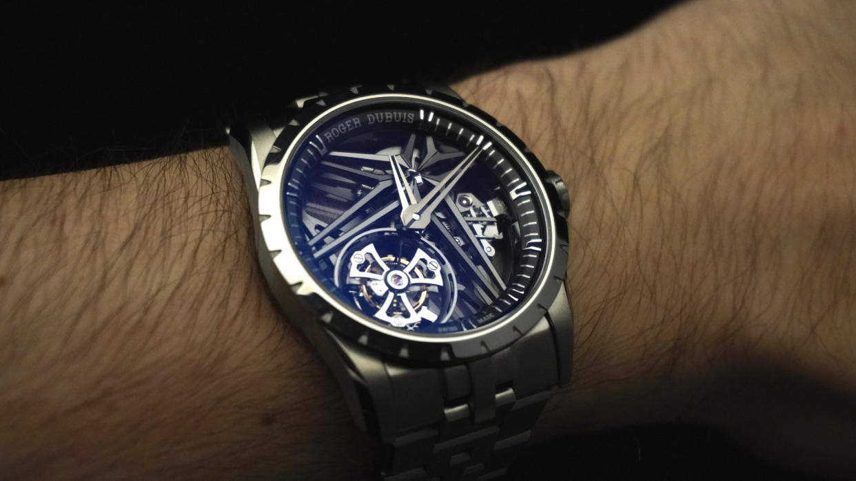  The Roger Dubuis Excaliber Monotourbillon Titanium worn on a wrist. 