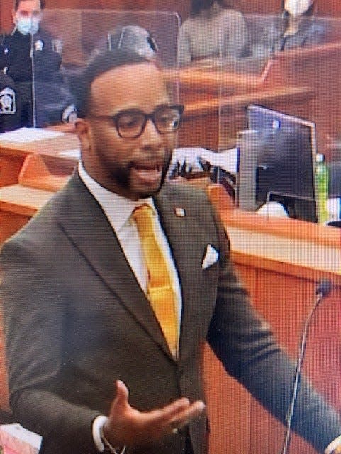 Defense attorney B'Ivory LaMarr makes his opening statement at Theodore Edgecomb's homicide trial in Milwaukee last week.