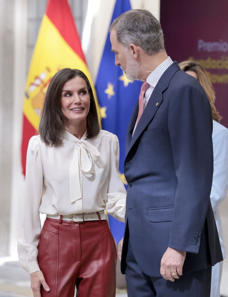 Reina Letizia pantalon cuero