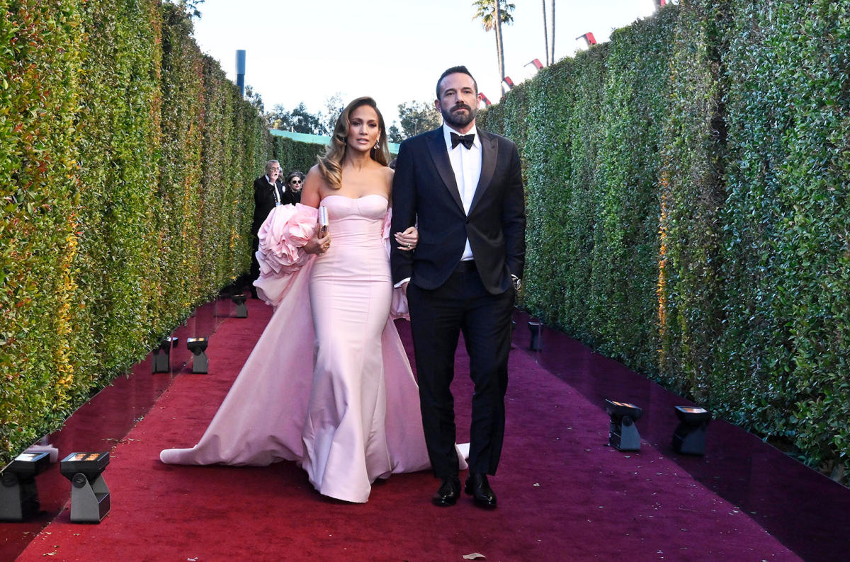 Jennifer Lopez Sets the Record Straight About When She & Ben Affleck ...