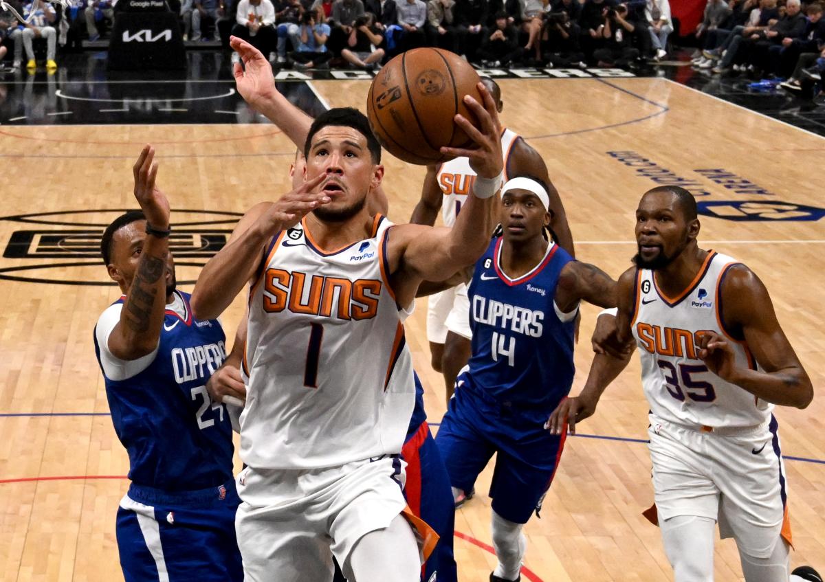 Devin Booker explodes for 45 as Phoenix Suns take 2-1 series lead over L.A.  Clippers