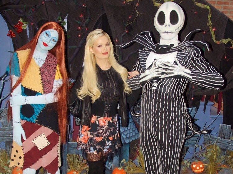 holly madison nightmare before christmas 21 royal