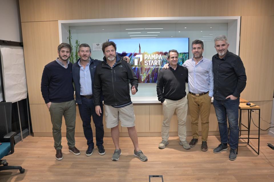 Pampa Smart: de izq. a der.: Juan Manuel Ninfea, Manuel Ron, Luciano Nicora, Federico Cola, Gerardo Roccia y Rafael Ibañez.